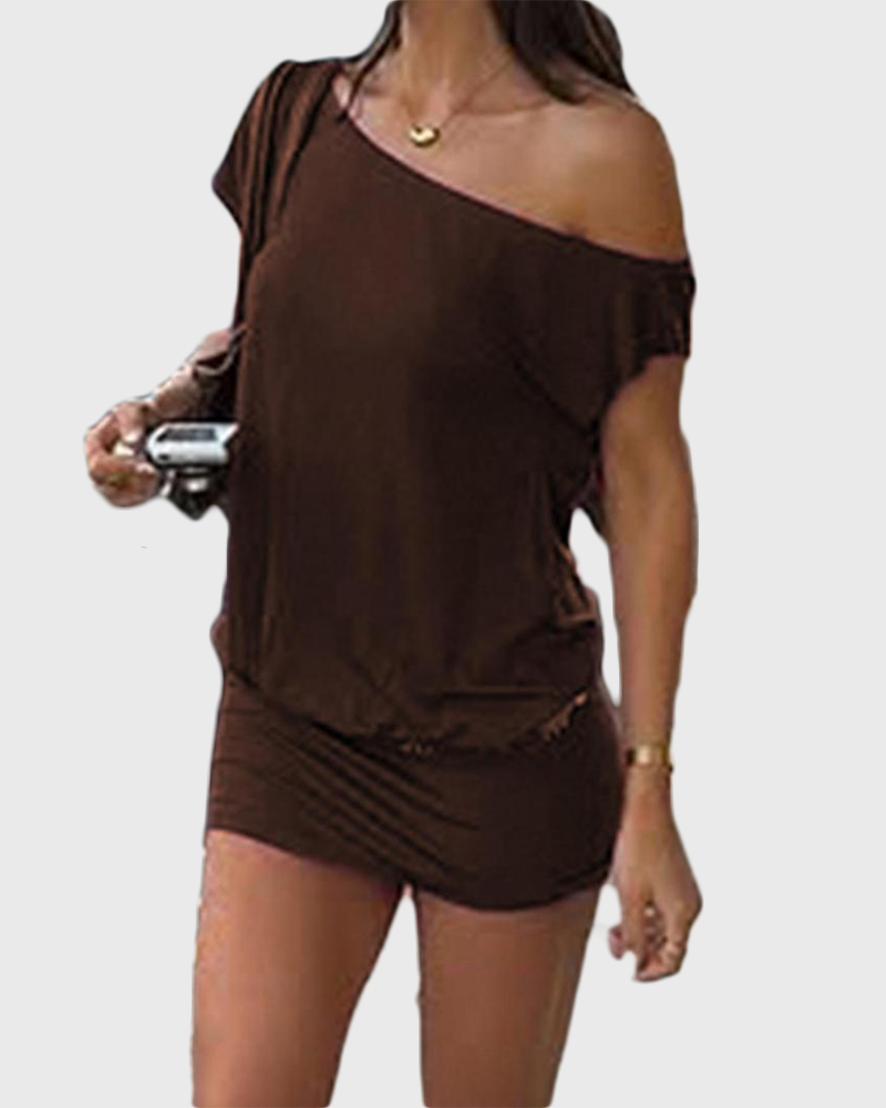 Solid color bat sleeve dress